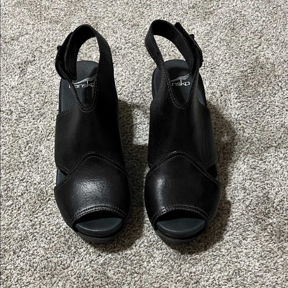 Dansko Womens Wedge Sandals Black Leather US 8.5-9 EU 39 Open Toe Buckle